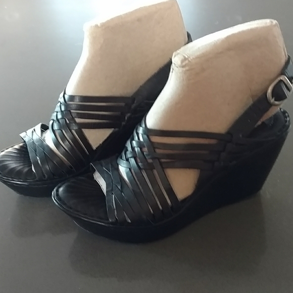 Born Shoes - Born Black Sandal